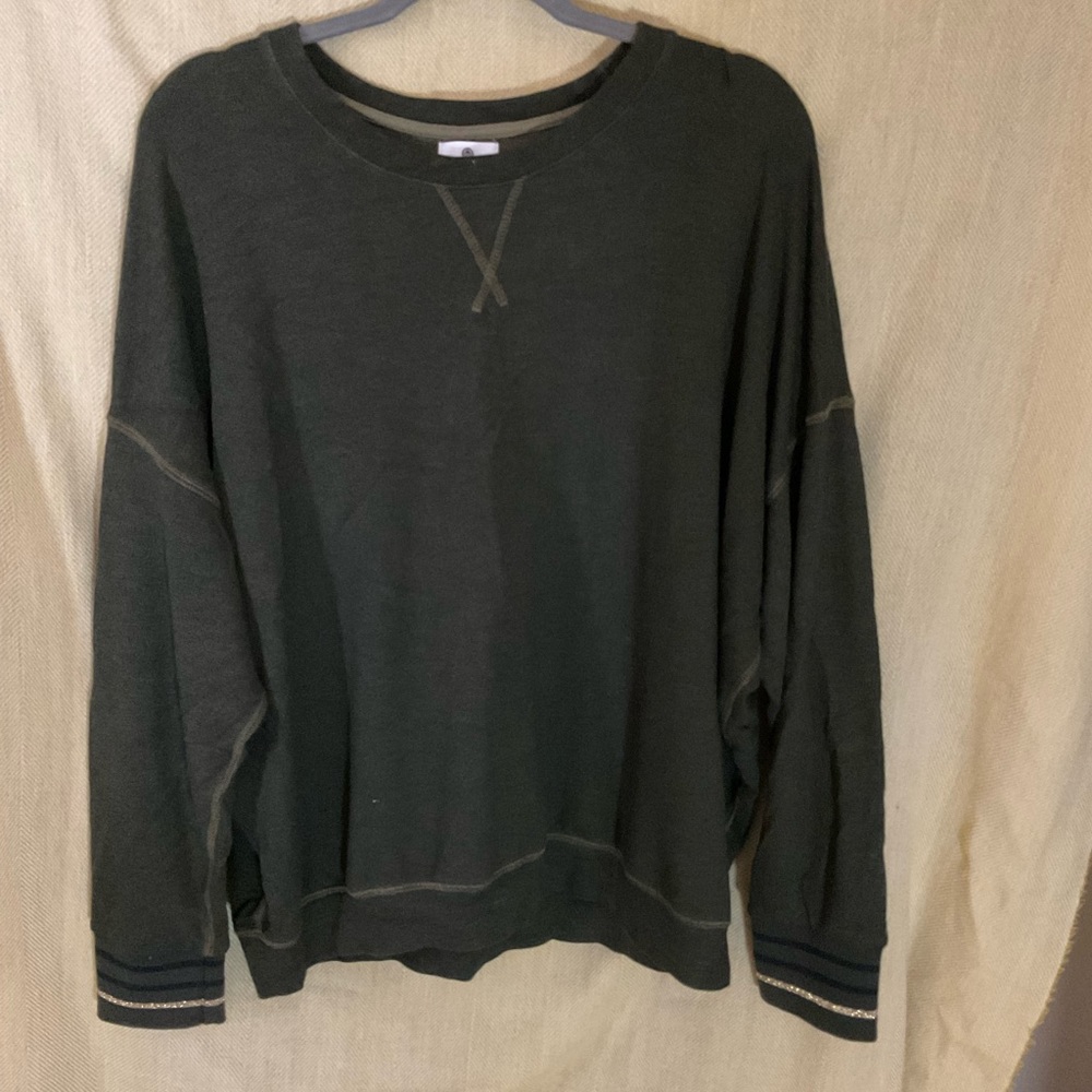 Sundry Green Oversized Dolman Sleeve Sweater Size 4 (M/L).